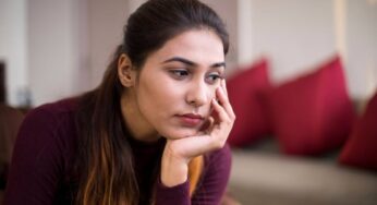 Le 3 frasi che ti permettono di riconoscere una persona infelice secondo gli psicologi